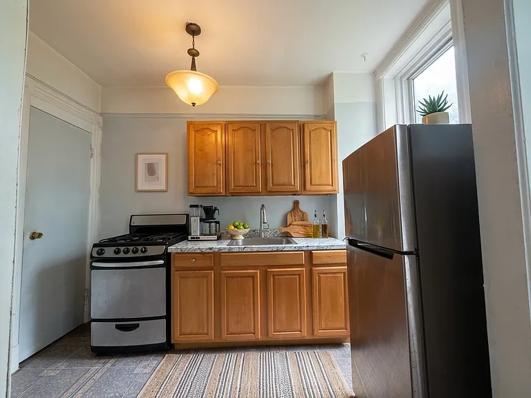 835 Greene Ave #3 — Photo 4