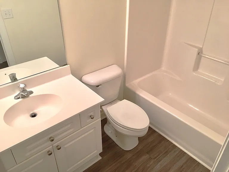 107 Pickering Ln — Photo 8