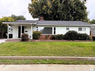 240 Parkdale Ave, Susanville, CA 96130