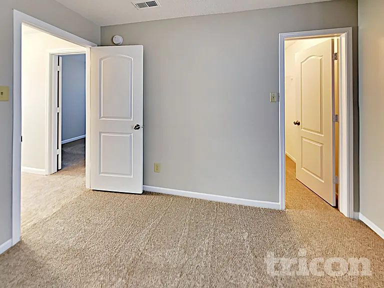 7921 Crackling Ln — Photo 10