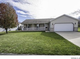 2338 Coniferous Dr, Shiloh, IL