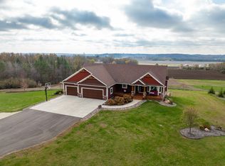 28848 Hamilton Ct, Randolph, MN 55065