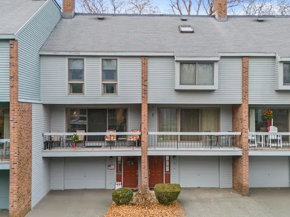 14 Williams St APT A5, Danvers, MA 01923