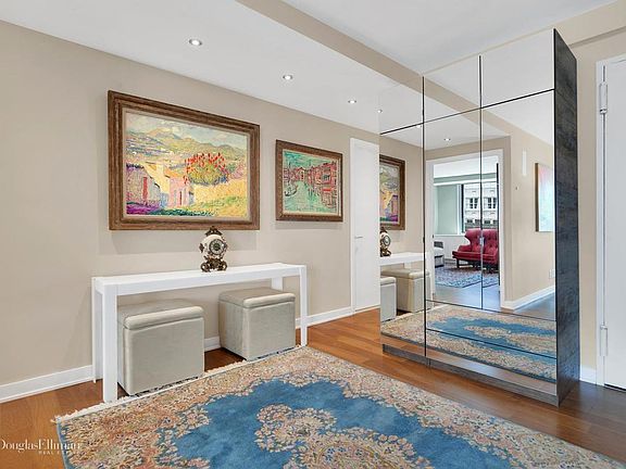 4th image of 2025 Broadway APT 21K