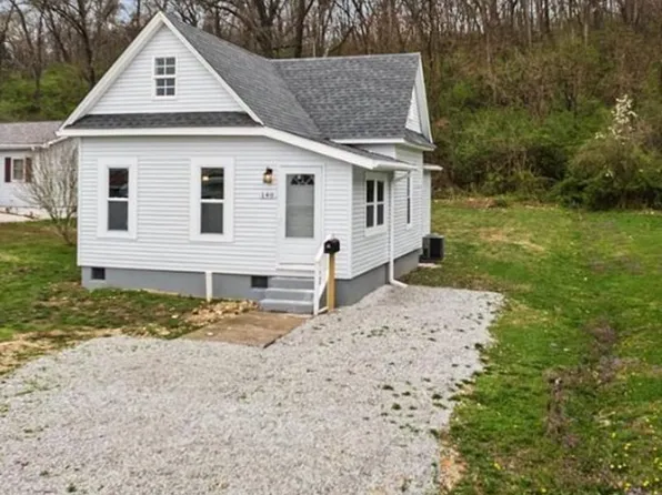 140 W Pershing Ave, Kampsville, IL 62053
