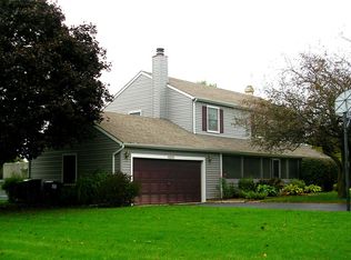 12220 Baker Ter, Woodstock, IL 60098