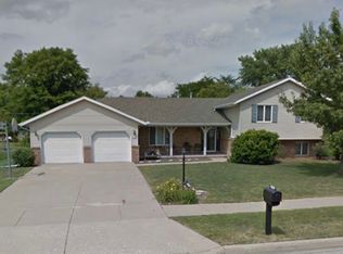 391 E Idlewood St, Morton, IL