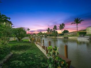 391 Conners Ave, Naples, FL 34108