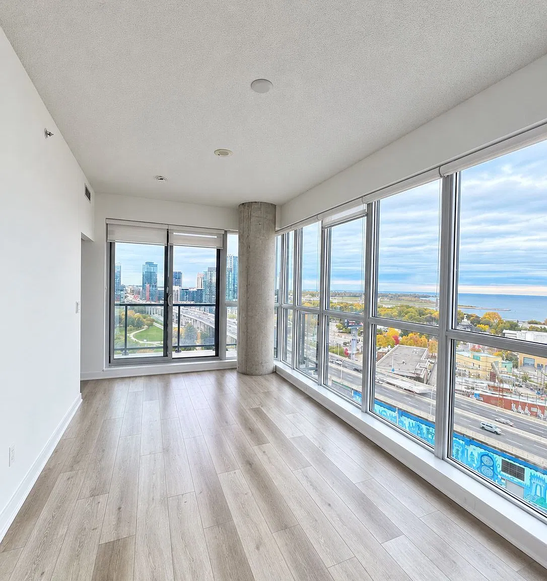 51 E Liberty St — Photo 4