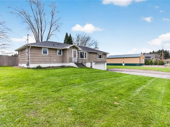 371 Beach Rd, Syracuse, NY 13209