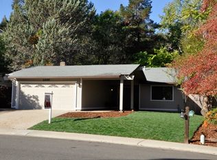 1045 Mikkelsen Dr, Auburn, CA