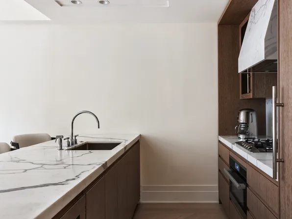 40 Bleecker Street image 4 of 13