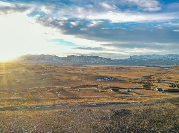 101 Diamond Basin Rd, Cody, WY 82414