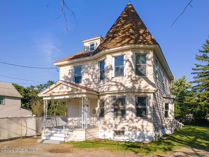 2nd image of 2422 Van Vranken Avenue
