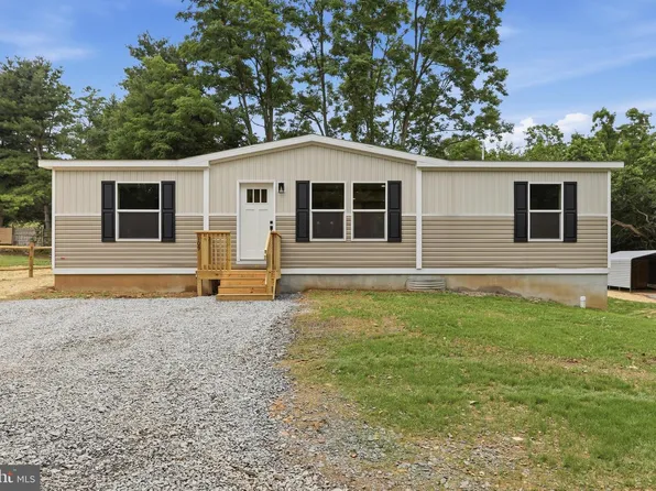 109 W Main St, Fayetteville, PA 17222
