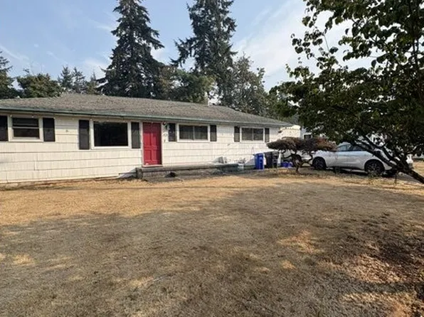 424 Park Dr, Oregon City, OR 97045
