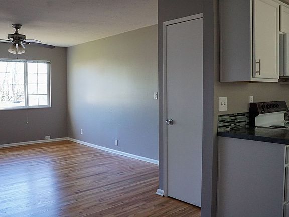 3rd image of 5025 S Corbett Ave #15