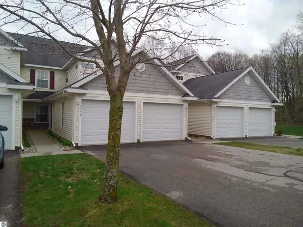 2072 Chelsea Ln #14, Traverse City, MI 49685