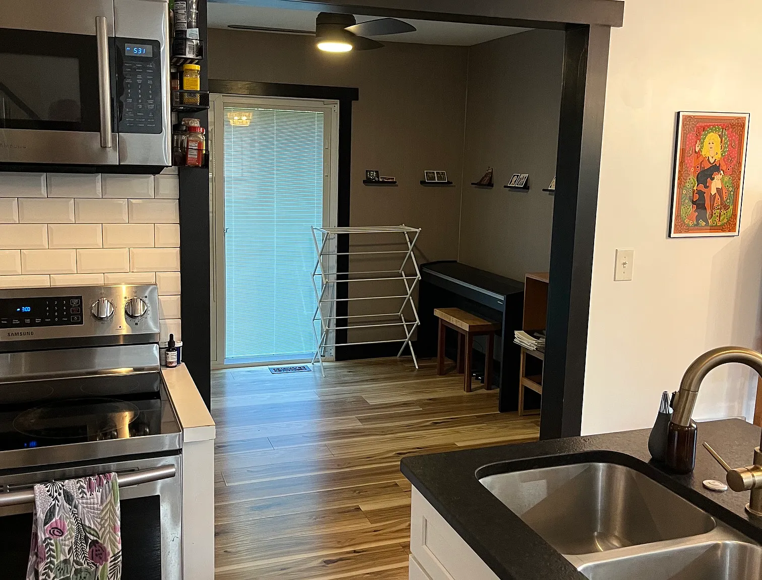 3 bed, 1435 sqft, $2,850 — Photo 4