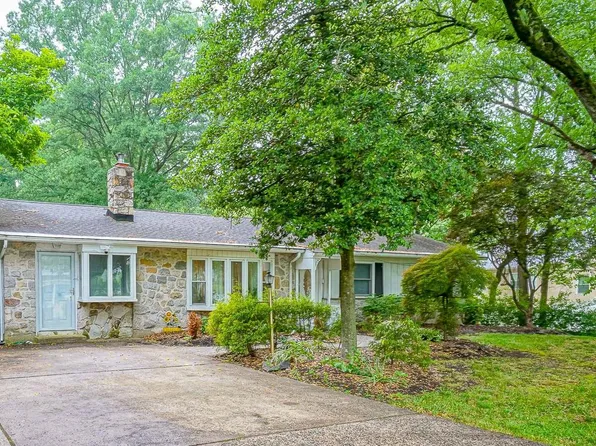2313 Branch Pike, Cinnaminson, NJ 08077