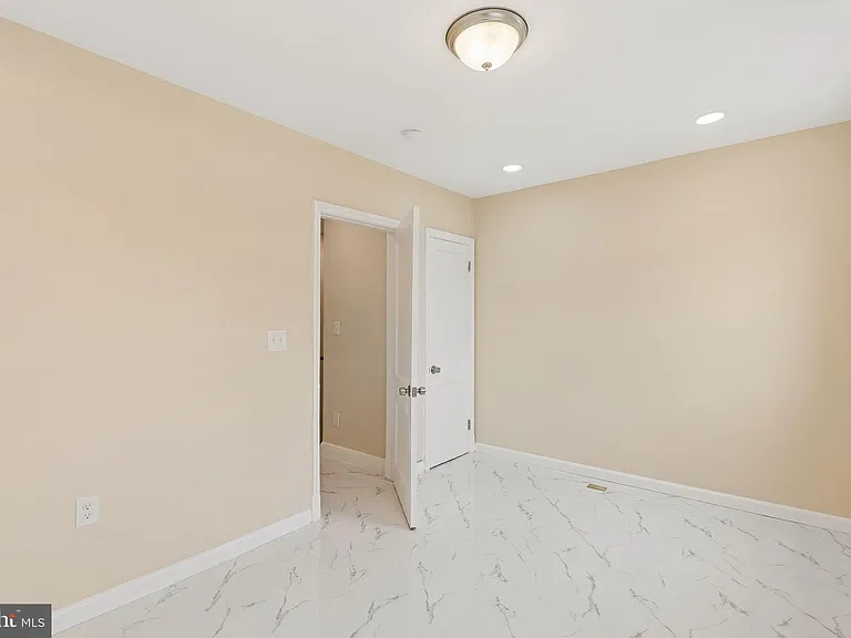 4706 Alhambra Ave — Photo 11