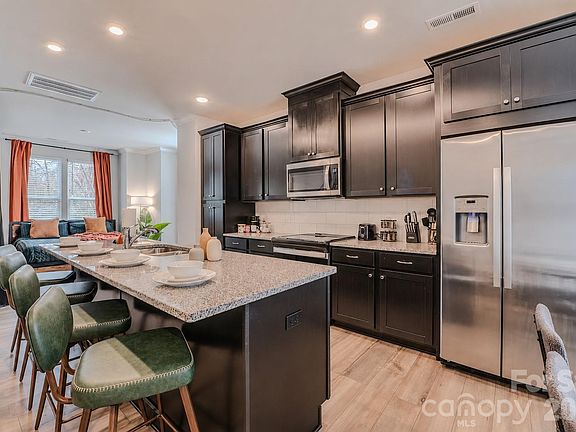2nd image of 3023 Jolene Ct