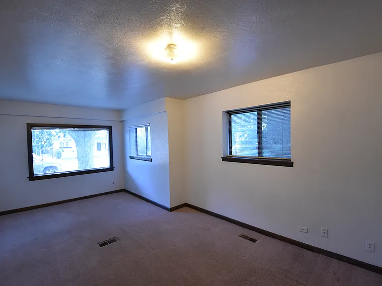 2230 Walnut St #1 — Photo 2