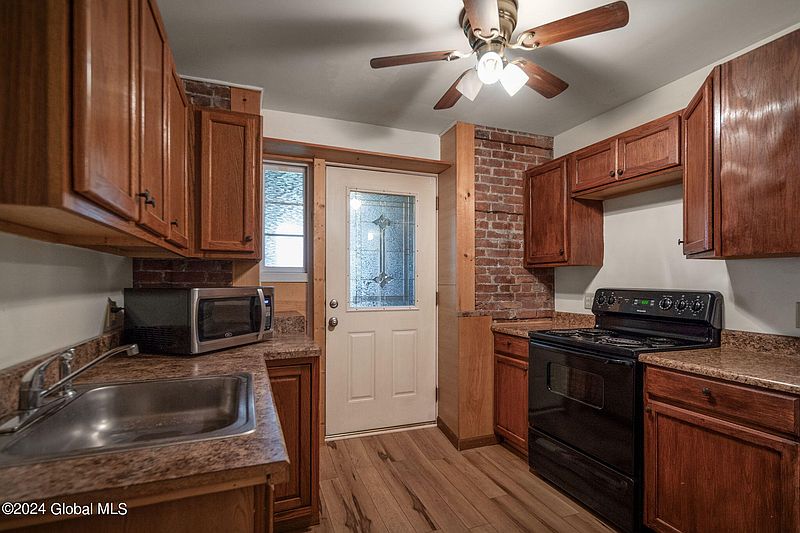 2nd image of 181 4th Street