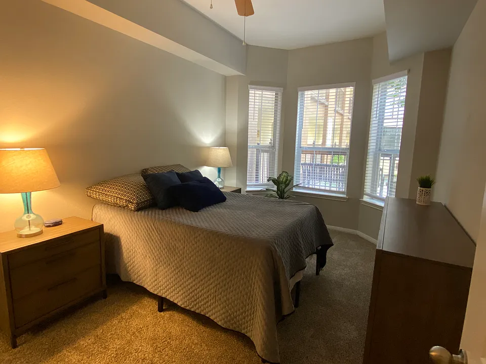 Bedroom or Study!