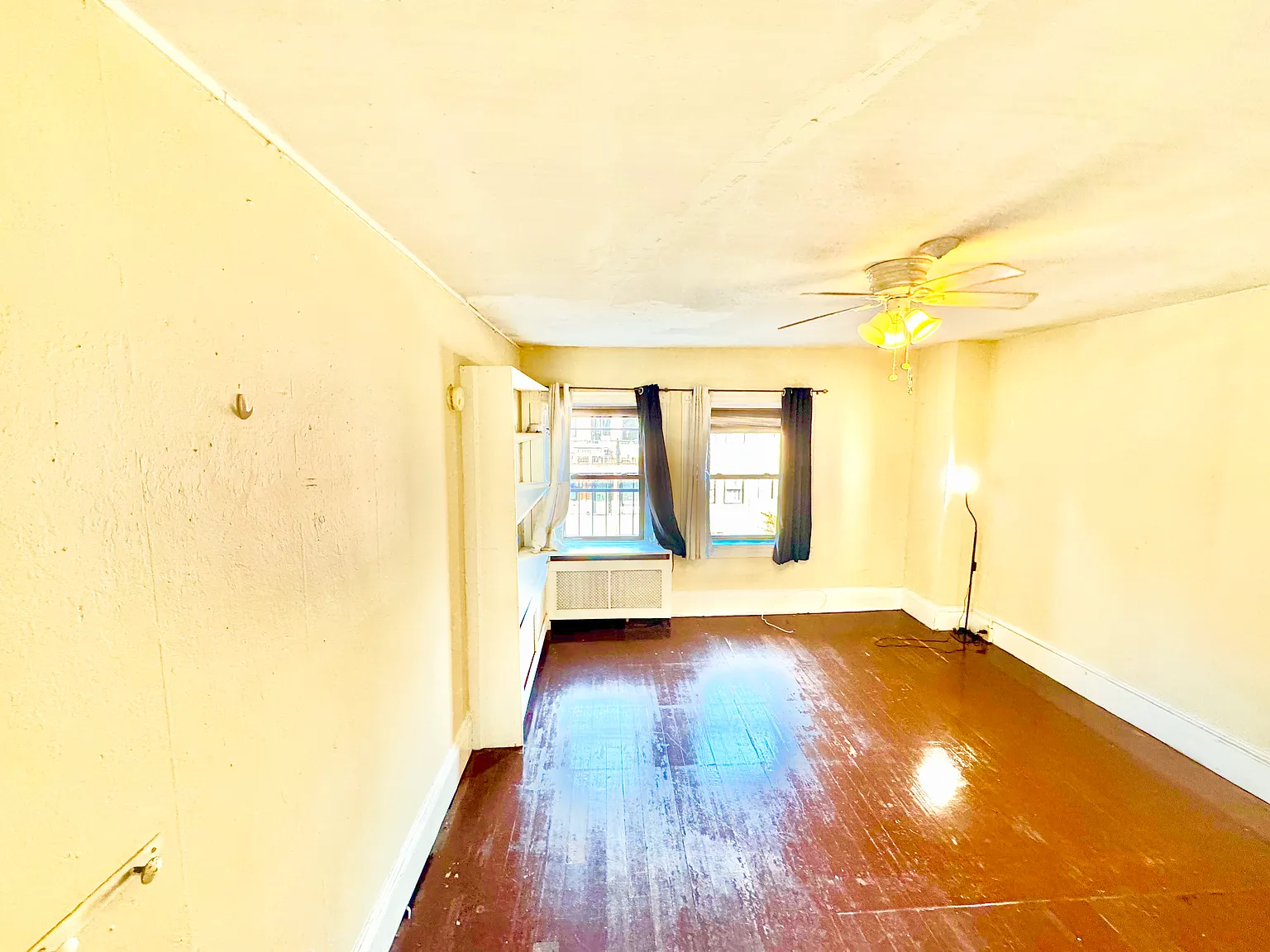 Studio, $1,800 — Photo 1