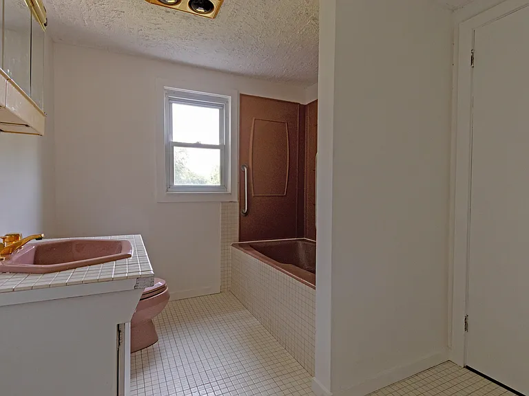 8B Myer Ln — Photo 13