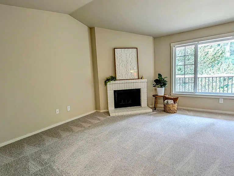 12404 E Gibson Rd #Q302 — Photo 2