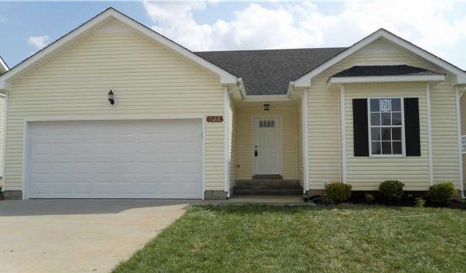 1st image of 528 Fox Trot Dr