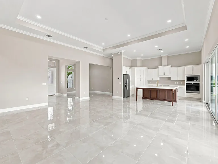 15093 Wildwood Cir — Photo 35