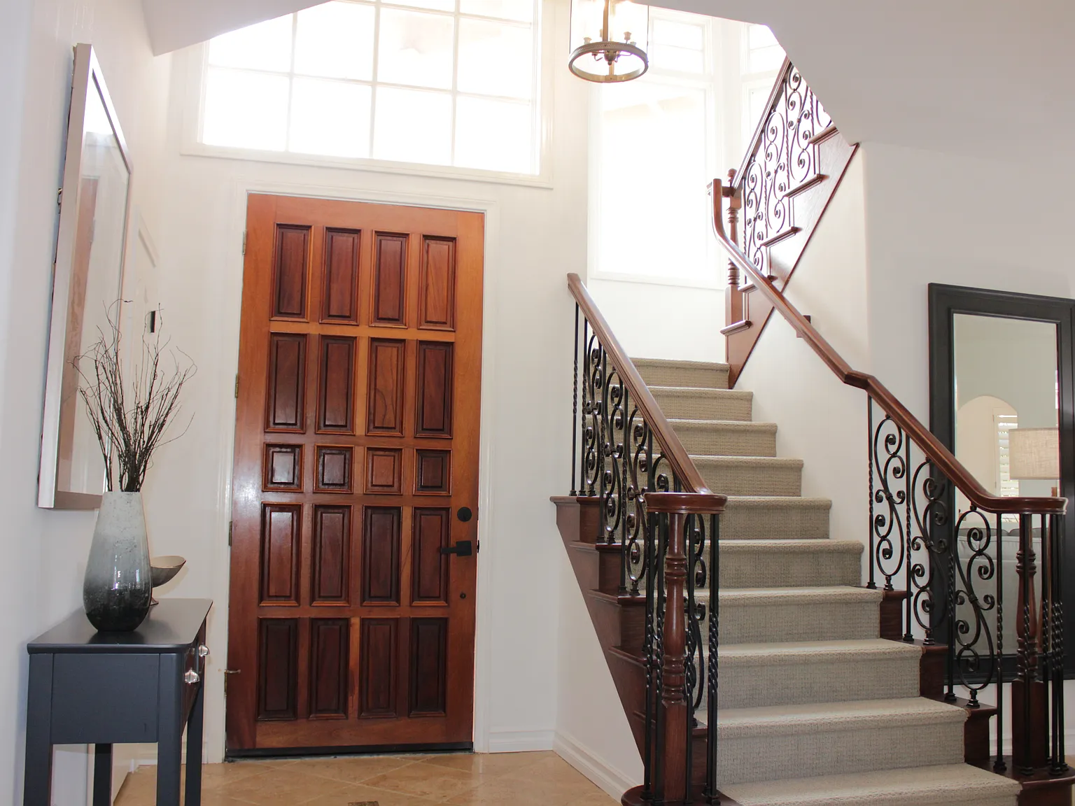 3 bed, 3.5 bath, 2398 sqft, $10,000 — Photo 3