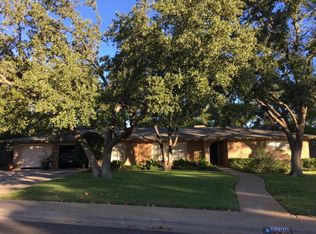 2206 Country Club Dr, Midland, TX 79701
