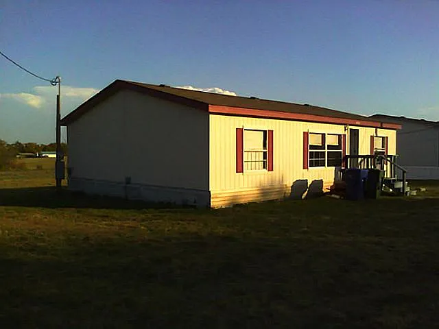 4513 Marshall St — Photo 1
