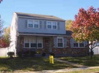 2561 Burning Tree Rd, Pennsauken, NJ 08109