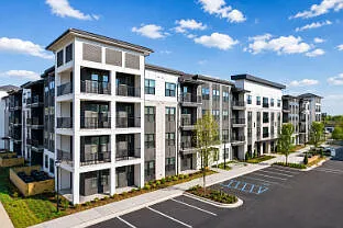 District South — Photo 3