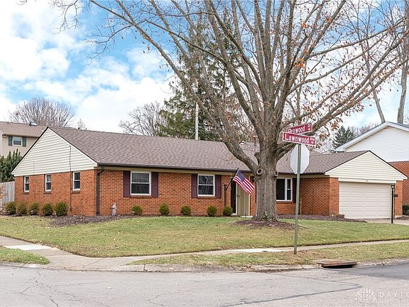 2nd image of 958 Lawnwood Ave