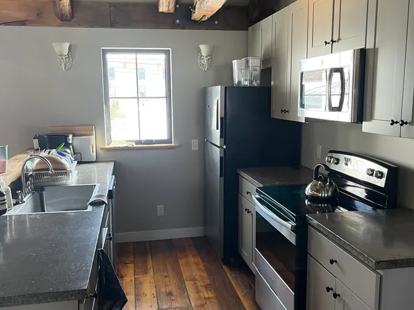 11 N Main St Unit E, Waterbury, VT 05676