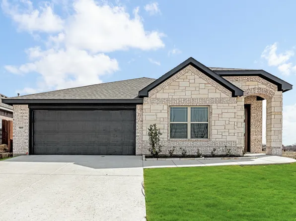 909 Creekhollow Dr, Godley, TX 76044