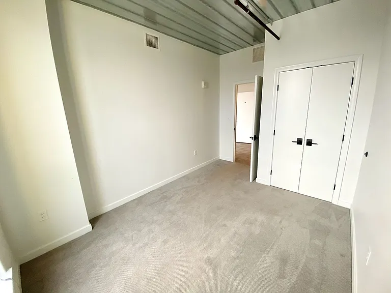 Kelley Square Lofts — Photo 25