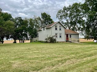 312 N 15th Rd, Lostant, IL 61334