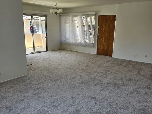 134 5th St #D, Seal Beach, CA 90740