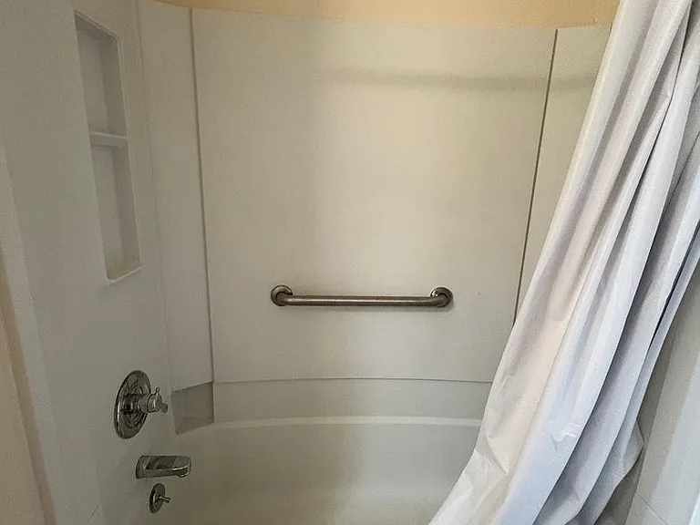 110 Langhorne Ln #4 — Photo 14