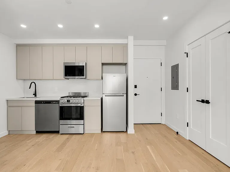 62 Martense St #2A — Photo 5
