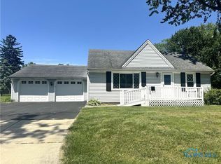 5655 Acres Rd, Sylvania, OH 43560