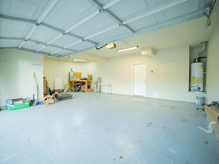 15105 Regal Oak Ln — Photo 35