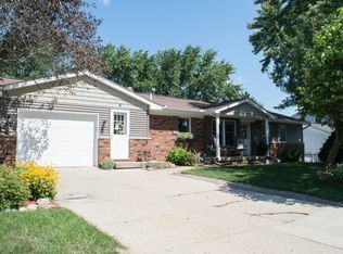 1225 Risecliff Dr, Grand Blanc, MI 48439